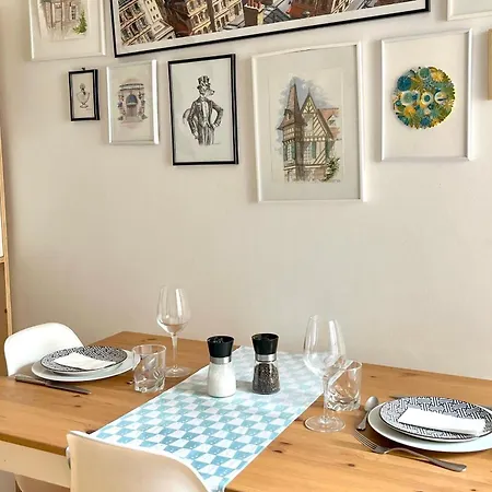 Lovely One-bedroom In 18th 파리