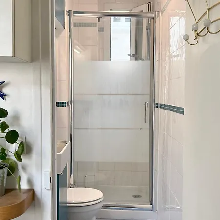 Lovely One-bedroom In 18th