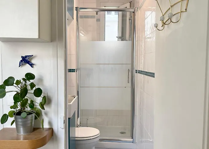 Lovely One-bedroom In 18th